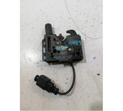 Замок капота