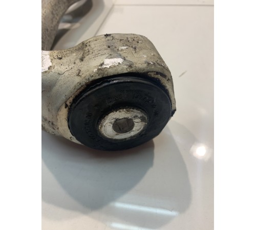 Рычаг подвески (левый)