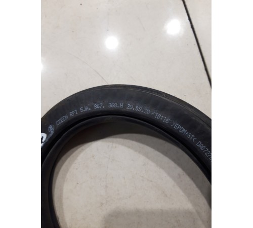 Уплотнитель двери(задний правый)