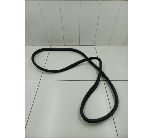 Уплотнитель двери передний правый