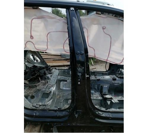 Порог правый с центральной стойкой