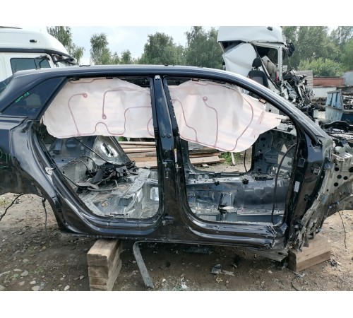 Порог правый с центральной стойкой