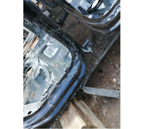 Порог правый с центральной стойкой