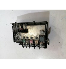 Блок предохранителей на аккумуляторе АКБ