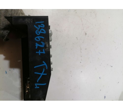 Блок предохранителей на аккумуляторе АКБ