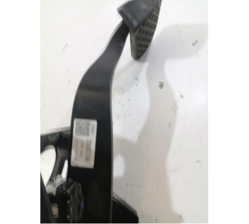 Педаль тормоза