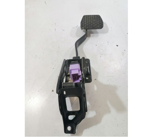 Педаль тормоза