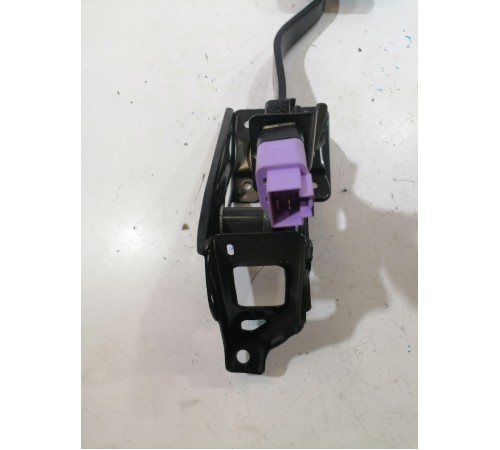 Педаль тормоза