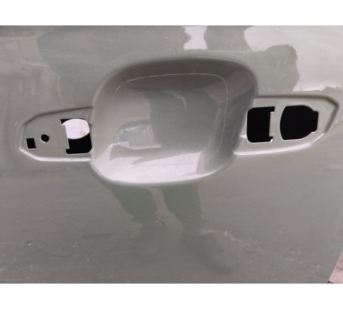 Дверь передняя левая