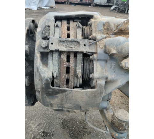 Суппорт тормозной передний левый