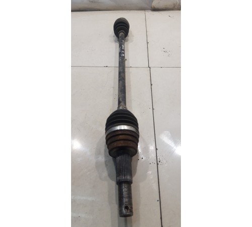 Полуось (привод) (задний, правый)