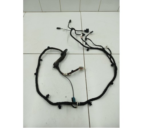 Электропроводка двери багажника