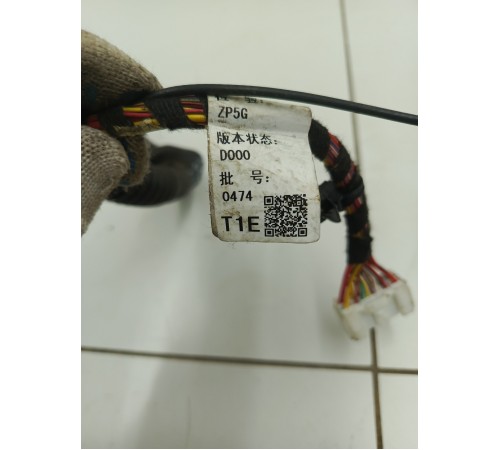 Электропроводка двери багажника