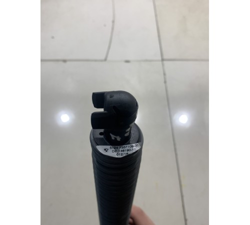 Амортизатор крышки багажника(левый)