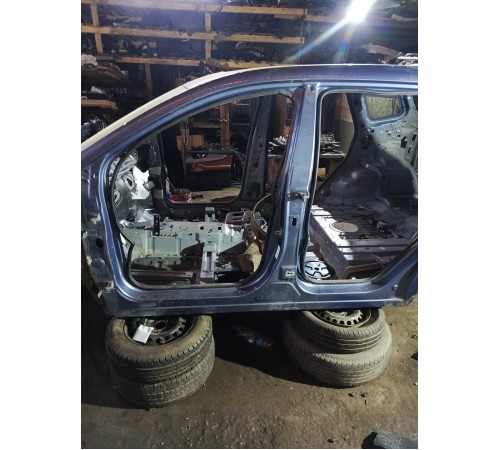 Порог с центральной стойкой (левый)