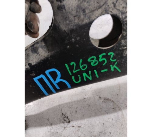 Рычаг подвески передний правый