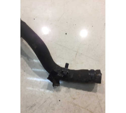 Патрубок системы охлаждения