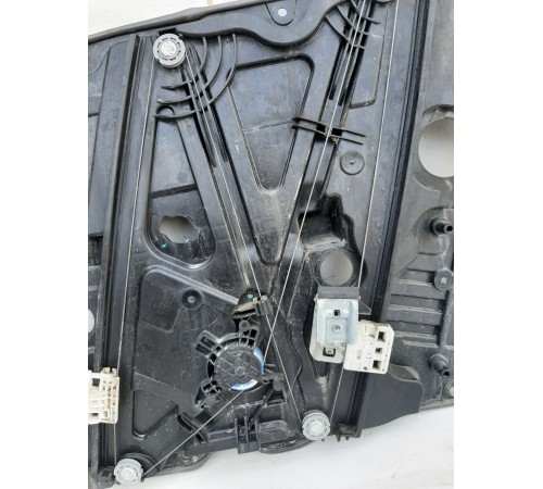 Стеклоподъемник (передний левый)