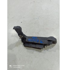 Уплотнитель капота левый