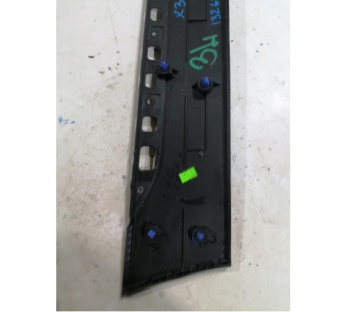 Молдинг двери задний левый 