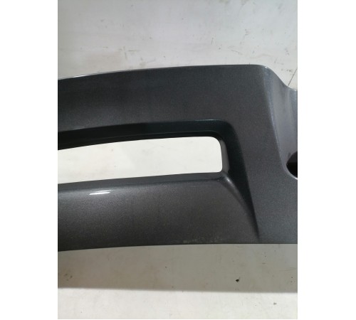 Спойлер крышки двери багажника