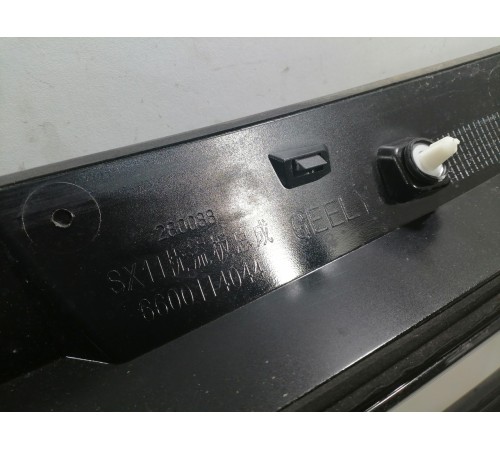 Спойлер крышки двери багажника