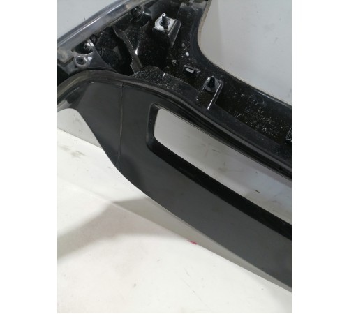 Спойлер крышки двери багажника