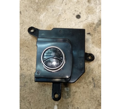 Блок управления климатом задний