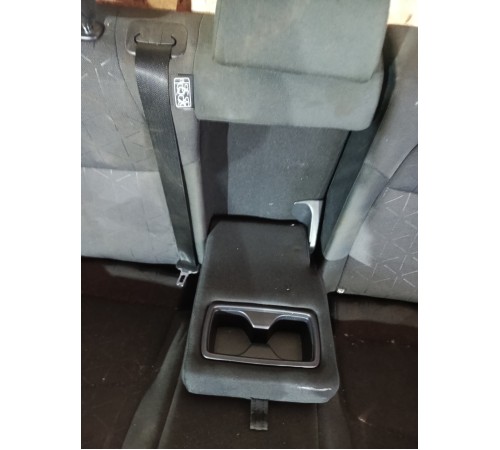 Сиденье задние