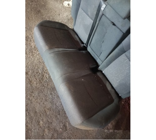 Сиденье задние