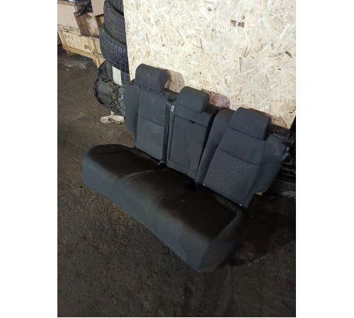 Сиденье задние