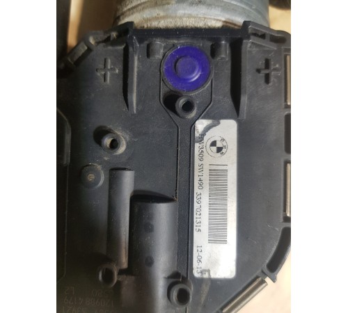 Моторчик стеклоочистителя передний