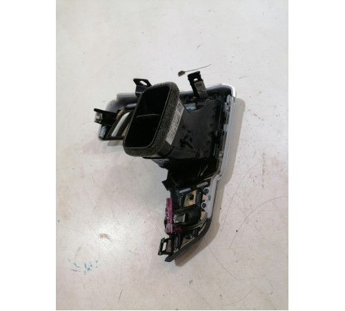 Воздушный дефлектор торпедо левый