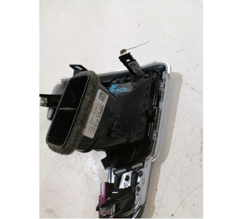 Воздушный дефлектор торпедо левый