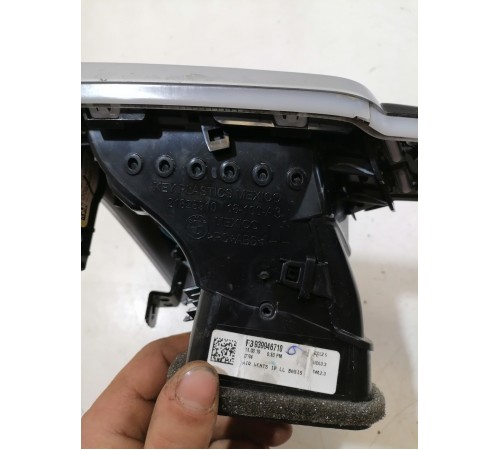 Воздушный дефлектор торпедо левый