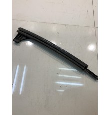 Уплотнитель стекла (задний, правый)