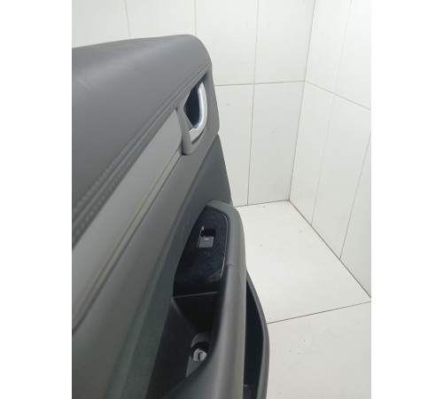 Обшивка двери задняя левая