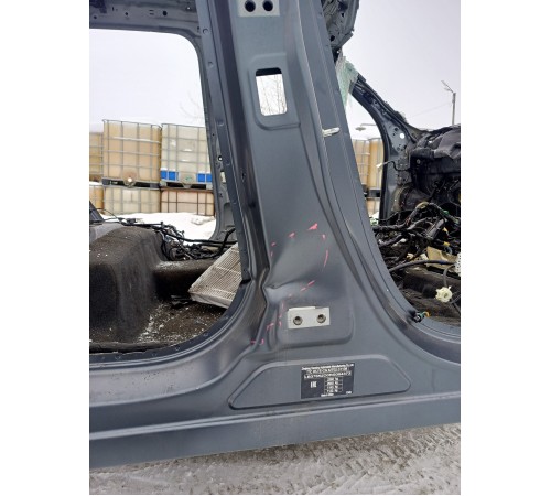 Порог со стойкой правый