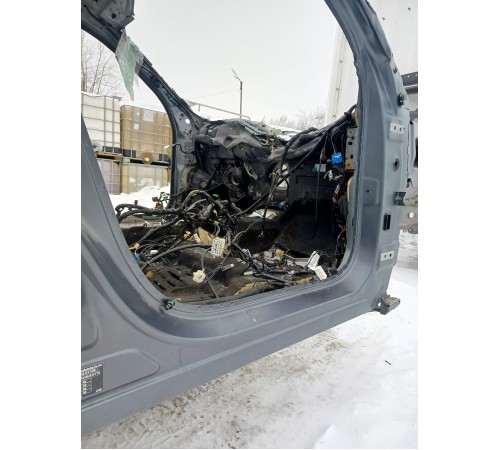 Порог со стойкой правый