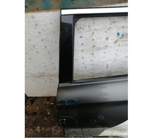 Дверь задняя левая