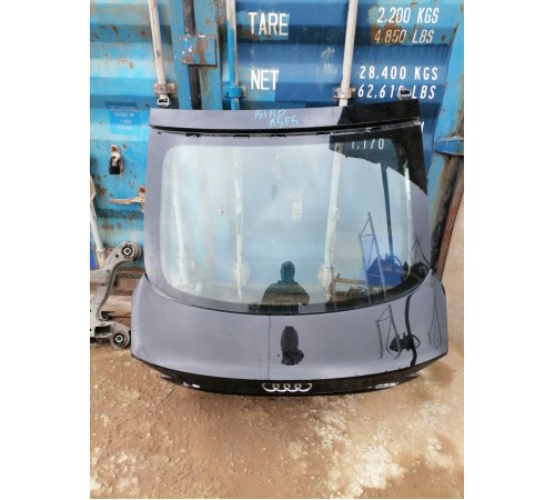 Крышка багажника со стеклом