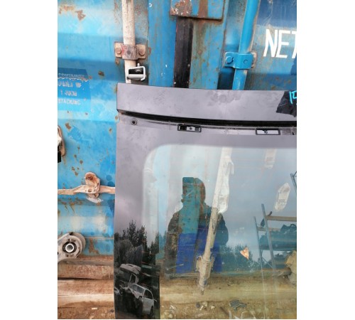 Крышка багажника со стеклом