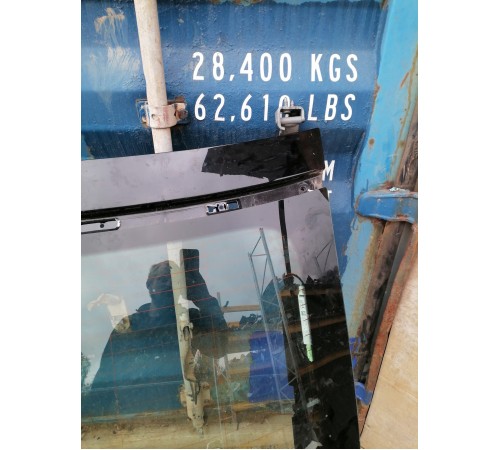 Крышка багажника со стеклом