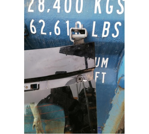 Крышка багажника со стеклом