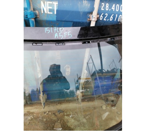 Крышка багажника со стеклом