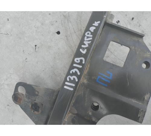 Кронштейн (крепление) переднего бампера левый