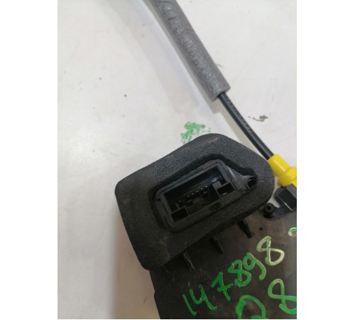 Замок двери задний левый