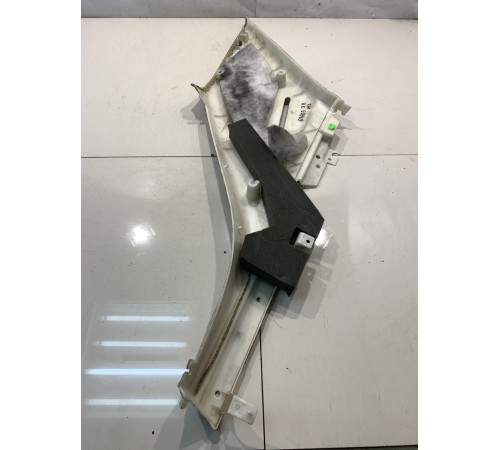 Обшивка стойки (задняя, правая)