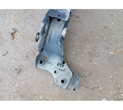 Балка подвески задняя , подрамник