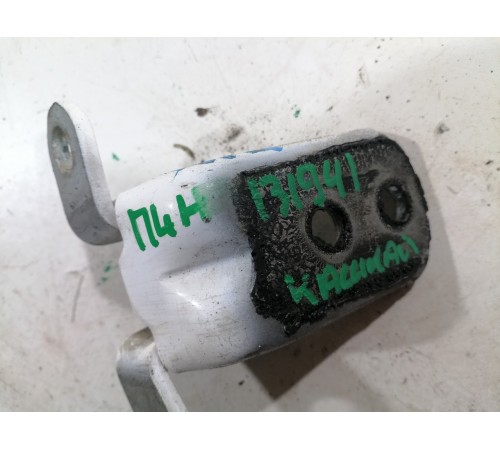 Петля двери передняя левая нижняя